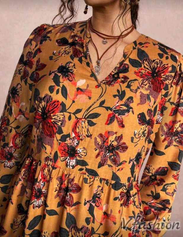 Разкроена рокля на цветя