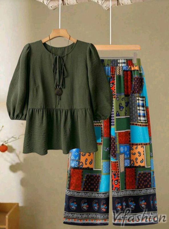 Комплект цветен панталон и блуза