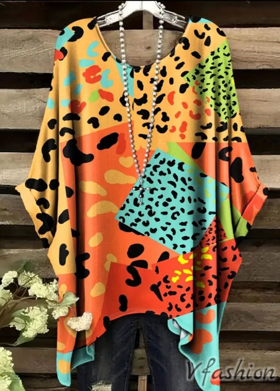 Еластична блуза с цветен принт