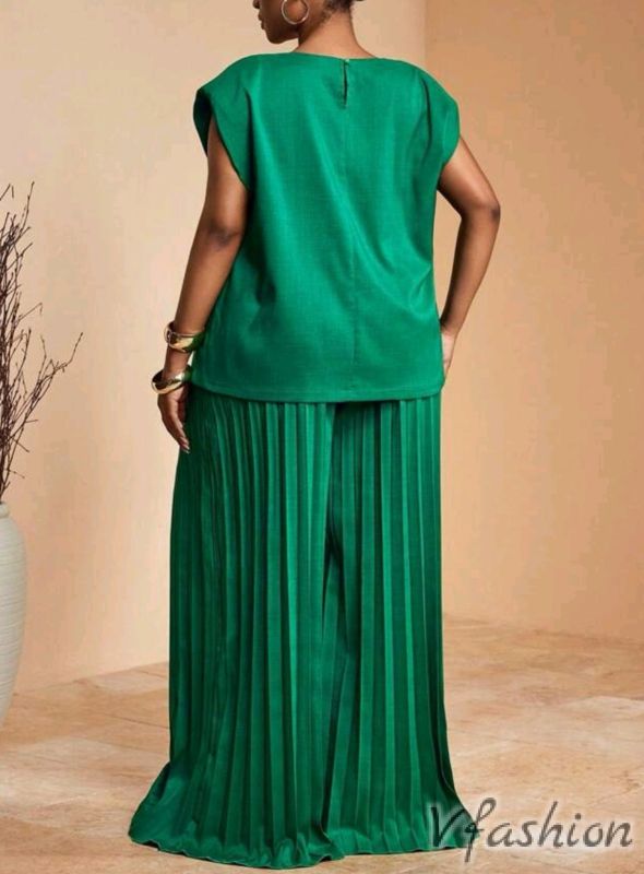 Комплект блуза и плисиран панталон - зелен