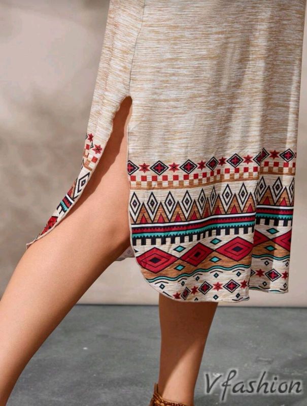 Лятна рокля с джобове и бохо мотиви