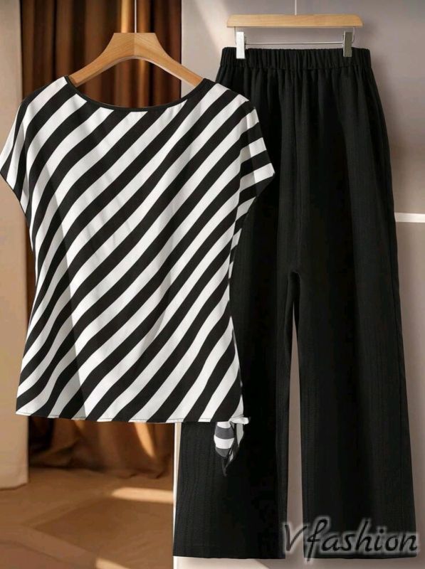 Комплект панталон и блуза на райе