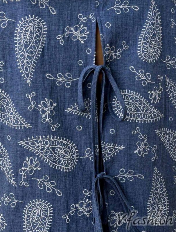 Комплект панталон и риза с принт - син