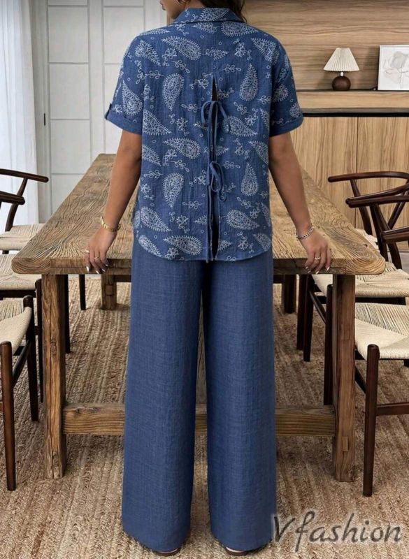 Комплект панталон и риза с принт - син