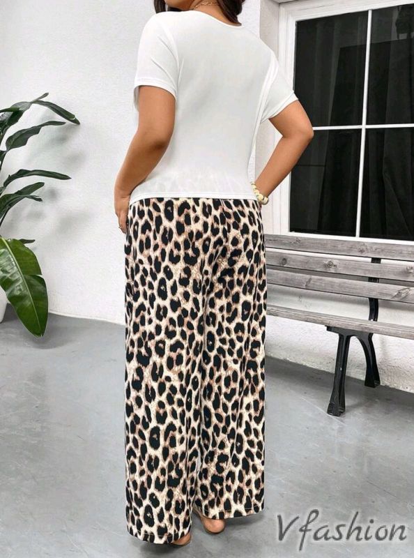 Комплект панталон и тениска