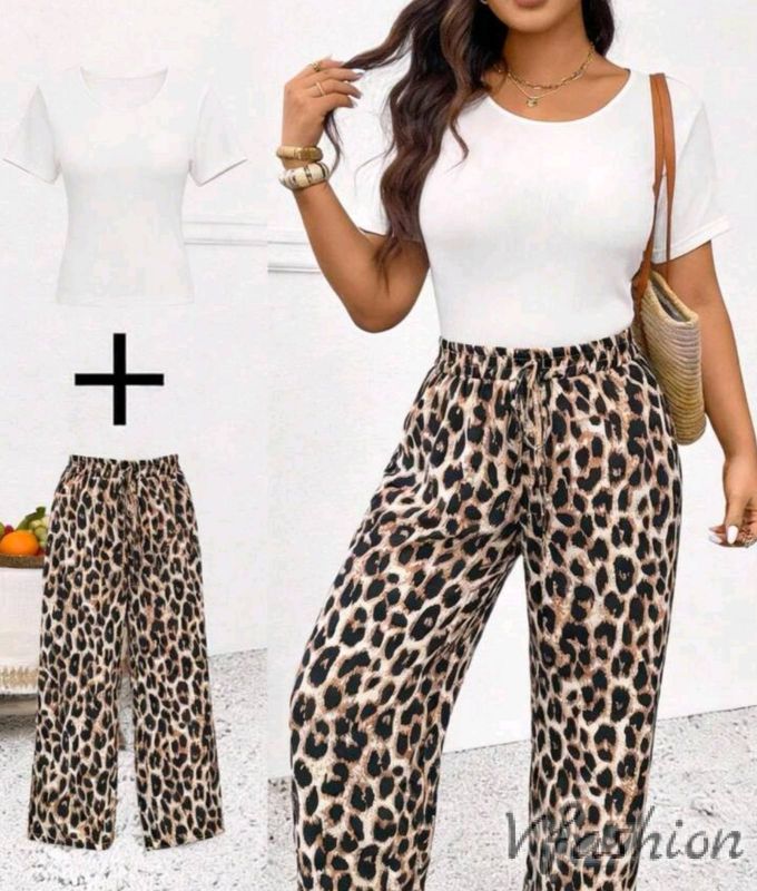 Комплект панталон и тениска