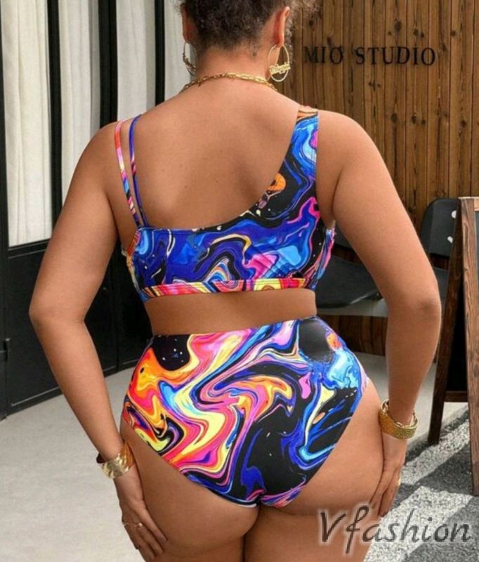 Бански комплект с цветен принт