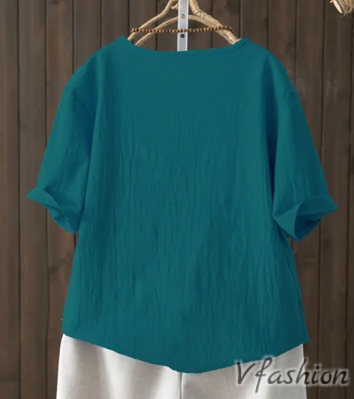 Блуза с принт риби и копчета