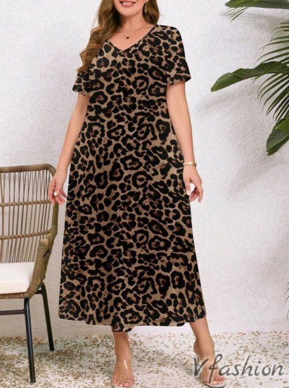 Еластична рокля с леопардов принт