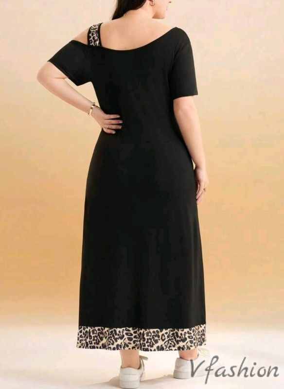 Еластична рокля с леопардови акценти