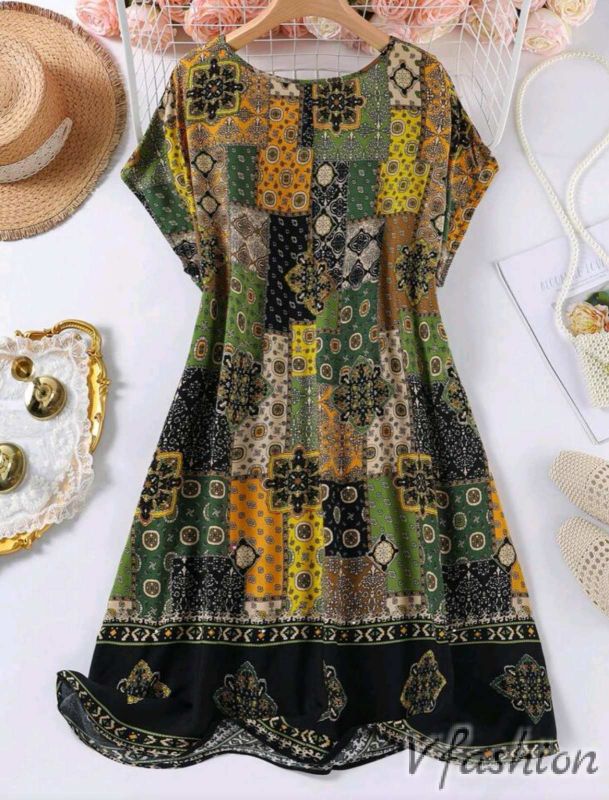 Лятна рокля с пачуърк принт