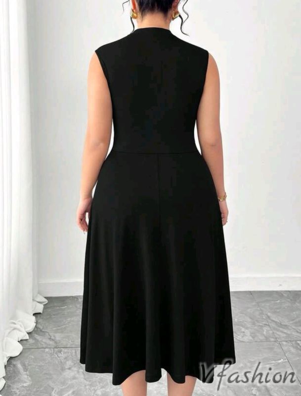 Елегантна рокля с перли