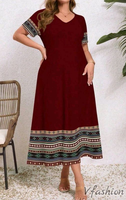 Еластична рокля с етно мотиви