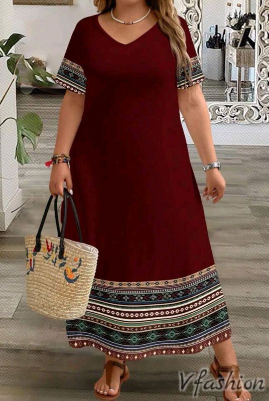 Еластична рокля с етно мотиви