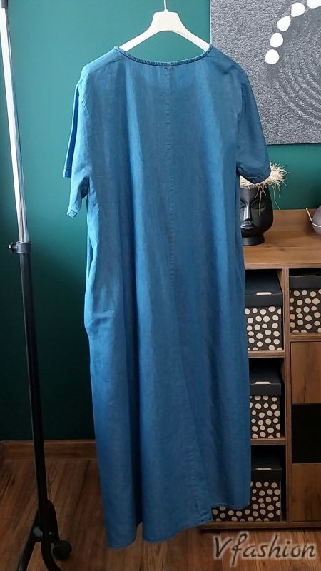 Дънкова рокля с цветя