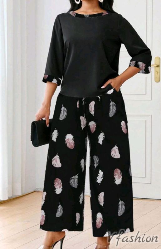 Комплект панталон на листа и блуза
