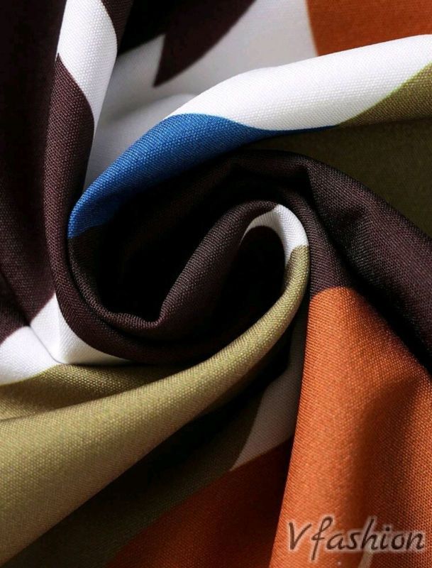 Комплект панталон и блуза с акцент