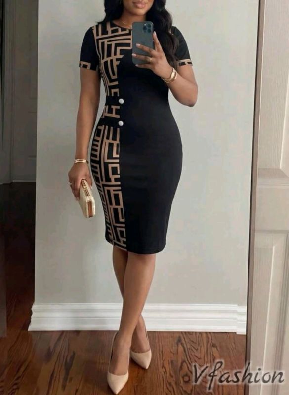 Права рокля с принт