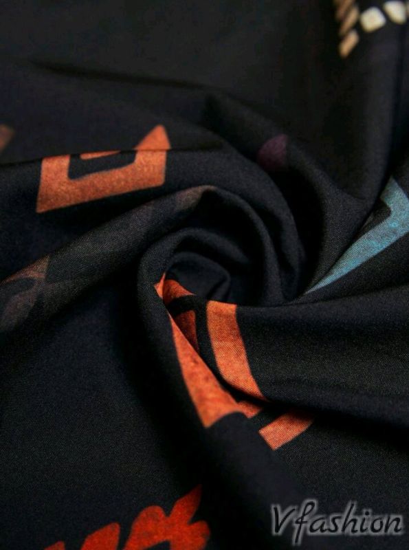 Рокля с геометричен принт