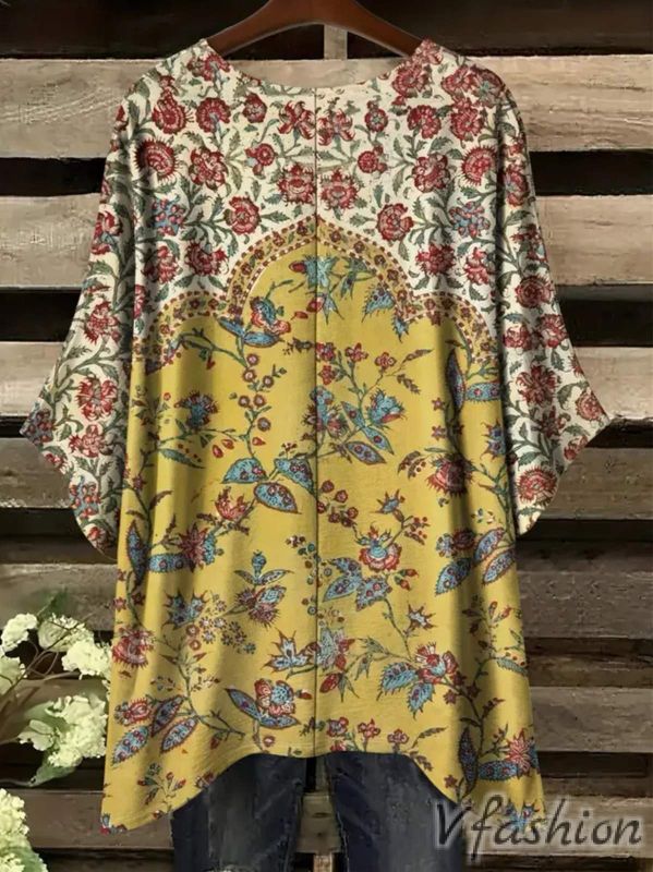 Еластична блуза с флорален принт