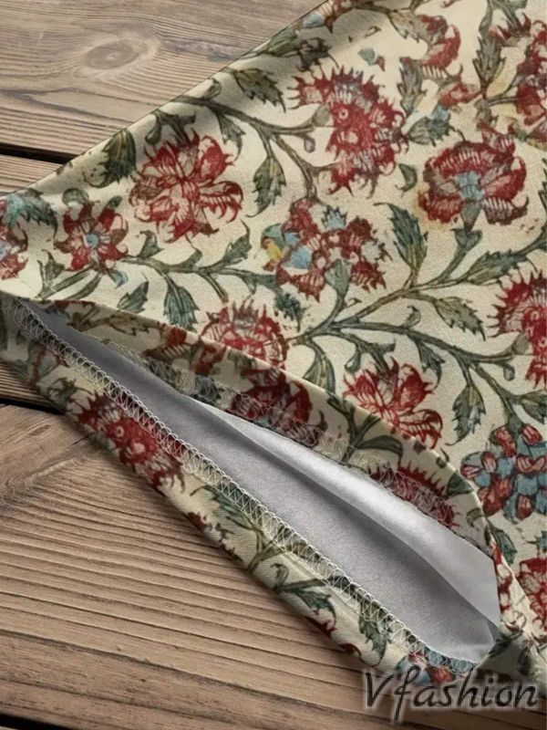 Еластична блуза с флорален принт