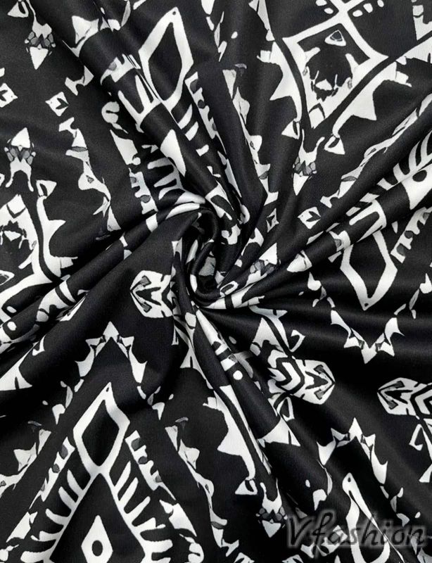 Еластична рокля с джобове