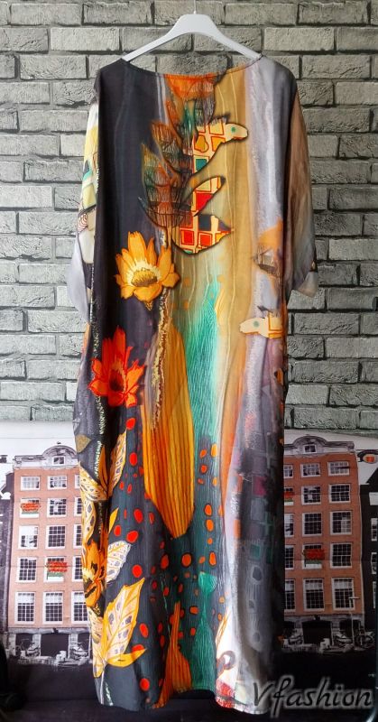 Цветна рокля с джобове