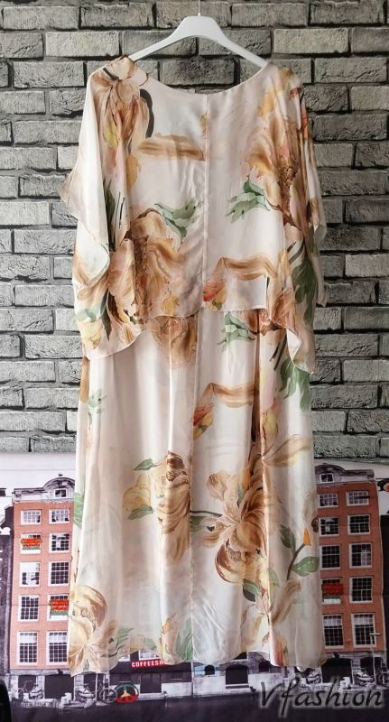 Копринена рокля на цветя - бежова