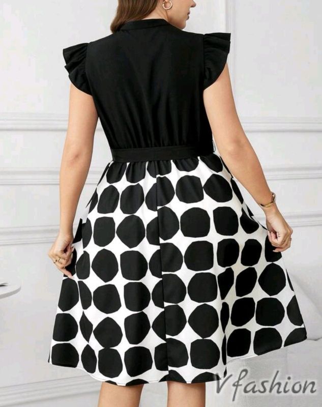 Рокля с джобове - черно и бяло