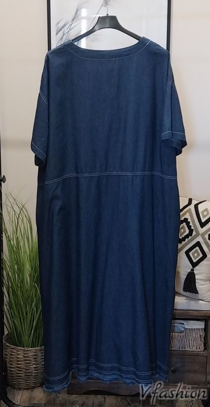 Дънкова рокля с акценти