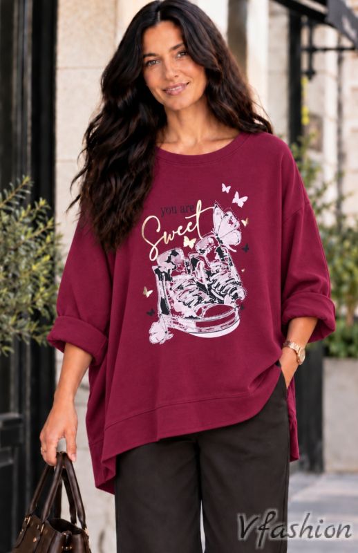 Широка блуза с принт кецове
